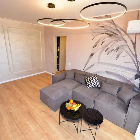 Apartament One By One By Grand