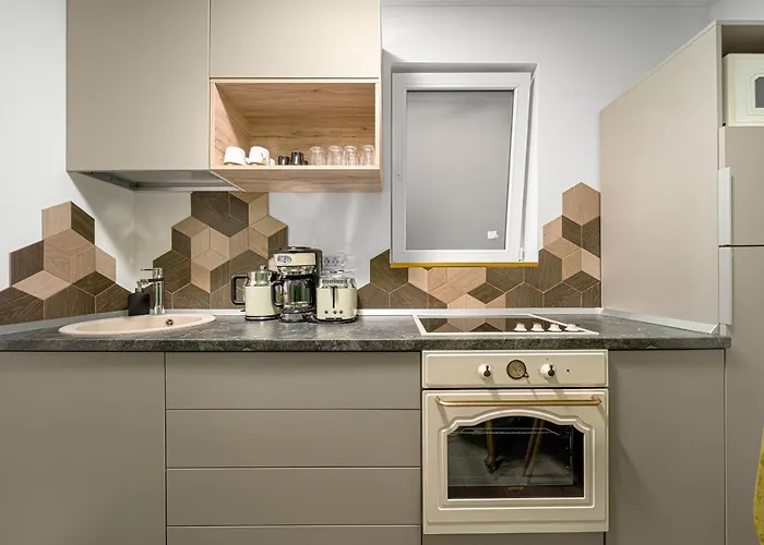 One By One - By Grand Bukarest