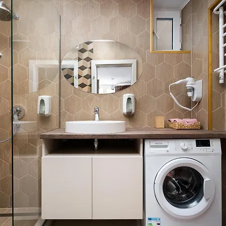 One By One - By Grand Bucureşti