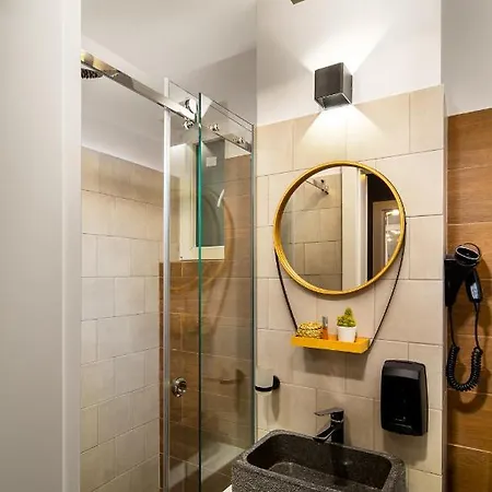 One By One - By Grand Bucureşti