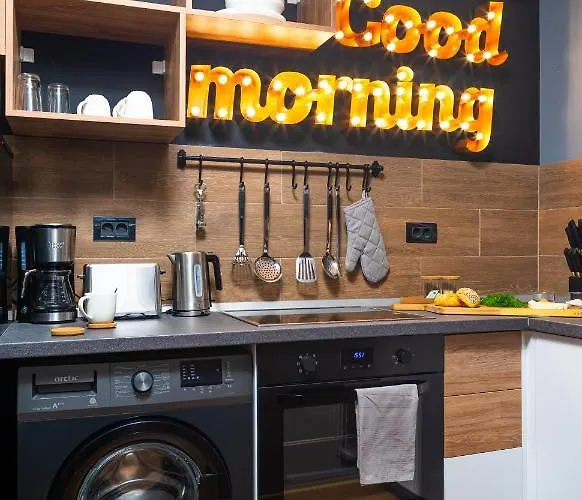 One By One - By Grand * 布加勒斯特