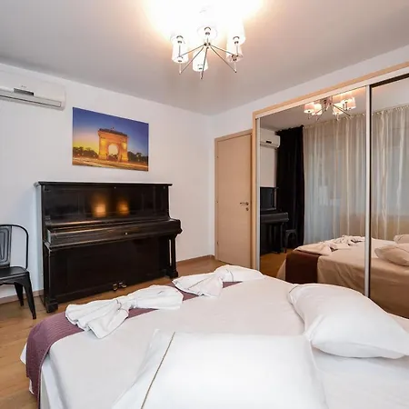 Apartment One By One - By Grand *