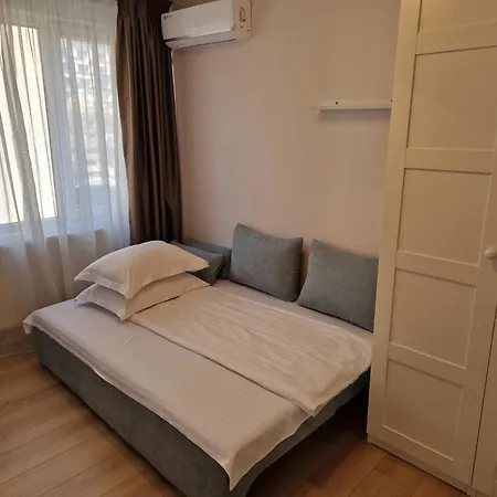One By One - By Grand Apartment