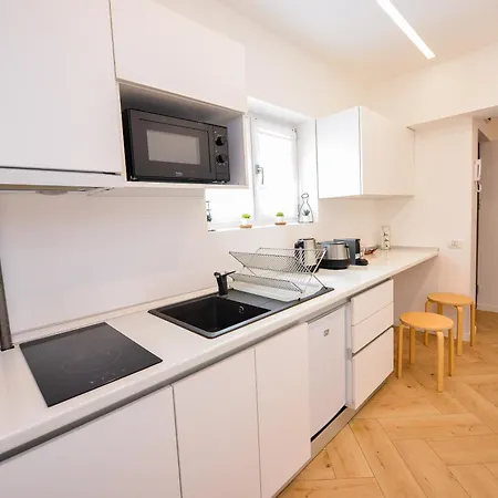 Apartment One By One - By Grand