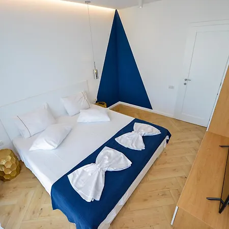 One By One - By Grand Apartment Bucharest
