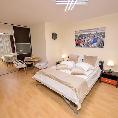 One By One - By Grand Apartment *