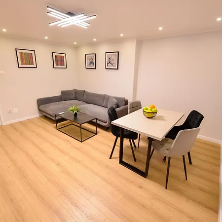 One By One - By Grand Apartment Bucharest