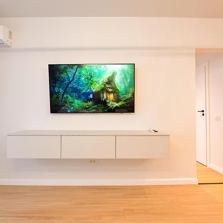 Apartment One By One - By Grand